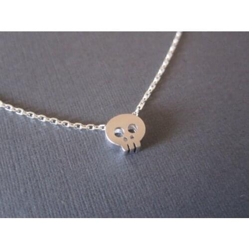 Tiny Sugar Skull Necklace Cute Skeleton Necklace Simple Animal Skull Face Head Necklaces for women UFO Alien pendant Jewelry