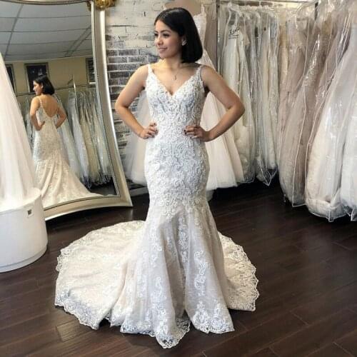 Exquisite Mermaid White Lace Bridal Wedding Gowns V Neckline Backless Wedding Dress for Bride Sleeveless Court Train 2021