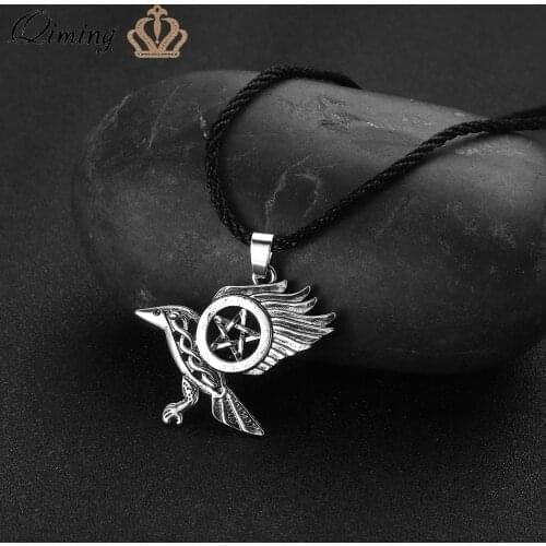 Celtic Knot Raven Pentacle Pendant Necklace Women Star Pentagram Pagan Jewelry Wiccan Flying Raven Necklace Viking Jewelry