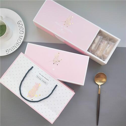 New Creative Strip Pink Hot Gold Pineapple Cake Box Candy Cookie Baking Gift Box Chocolate Wedding Birthday Party Gift Bag Set