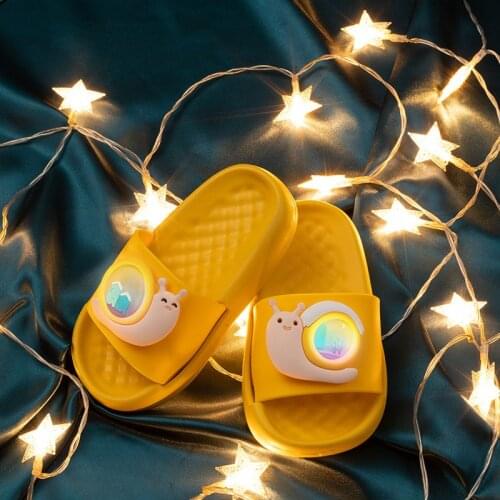 Luminous Children Slippers Girl Boy Summer Cute Cartoon Glow Flip Flop Snail Light Up Kids Home Indoor Soft Bottom Baby Shoes