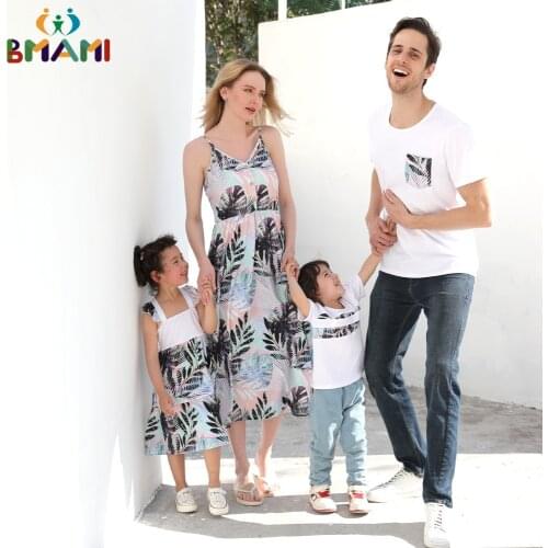 Family Matching Outfits Look Ruffled Mother Daughter Mom Mum & Baby Dresses Mommy and Me Clothes Short Sleeve Father Son Tshirt