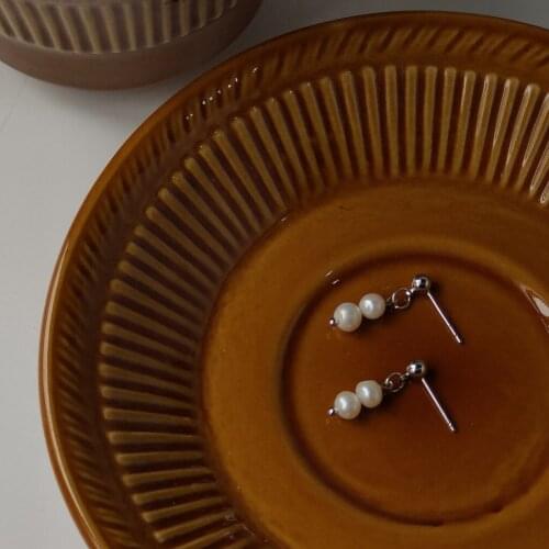 QiLuxy Fashion Silver Color Pearl Drop Earrings for Women Simplicity Vintage Temperament Dangle Earrings Female Jewelry