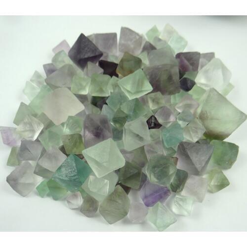 Natural Blue green Fluorite Crystal Point Octahedron Rough Patterns en Wedding Decorations for Home Party Event Decoration 50g