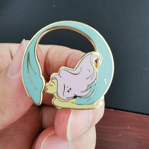 Beautiful Fairy Tale Mermaid Brooch Pins Enamel Metal Badges Lapel Pin Brooches Jackets Jeans Fashion Jewelry Accessories