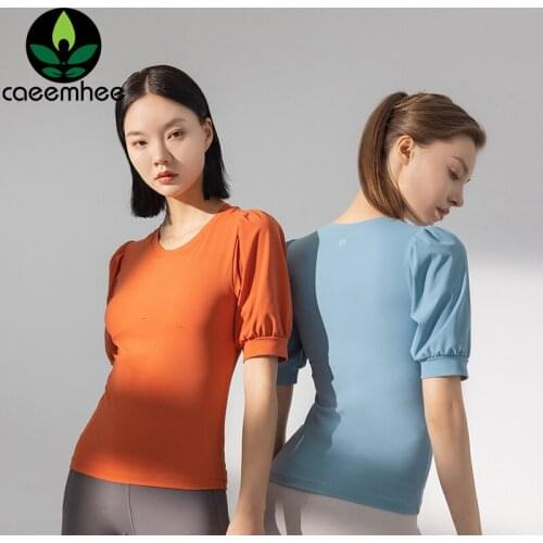 CAEEMHEE Women Short Sleeve Yoga Shirt Workout Gym Sports Top Fitness Clothes Soft Slim Running Tee T-Shirts with Removable Pads