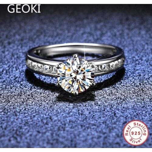 Geoki 925 Sterling Silver 1 Ct Passed Diamond Test D Color VVS1 Moissanite 6 Claw Wedding Ring Women Luxury Engagement Jewelry