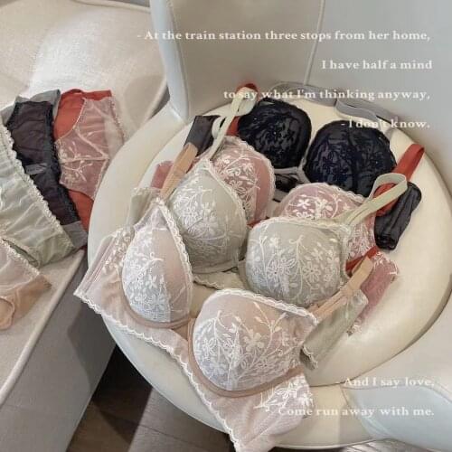 2021 New Embroidery Lace Underwear Set Comfortable Underwire Medium Cotton Thickness Push Up Adjustment Women Bra And Panties