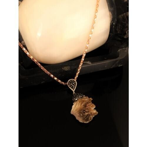 Dr Stone Natural Stone Women Vanadinite Stone Rose Gold Plated Necklace 372868704