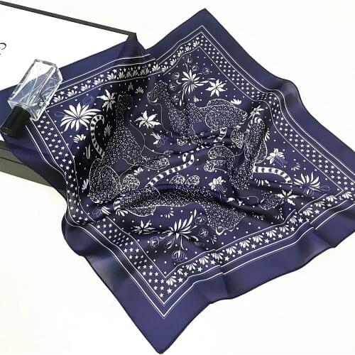 53CM Luxury Brand Scarf Forest Leopard Print Ladies Bandana Handkerchief Fashion Square Scarves Ladies Neck Scarf Shawl R47