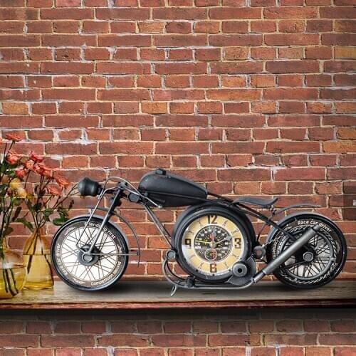 Creative Retro Clock Personality Locomotive Motorcycle Seat Clock Living Room Wine Cabinet Desk Home Desktop Clock Decoration