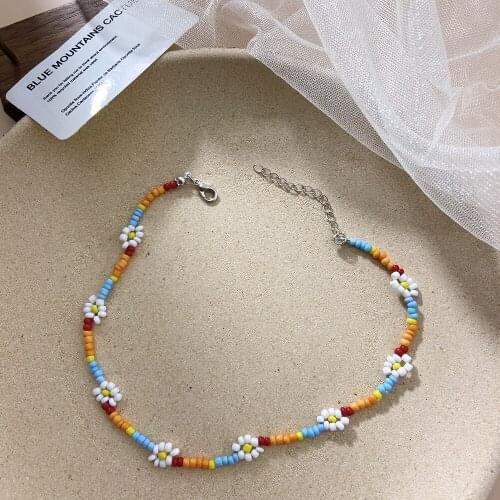 2021 New Korea Sweet Daisy Flowers Colorful Beaded Charm Statement Short Choker Necklace for Women Vacation Jewelry