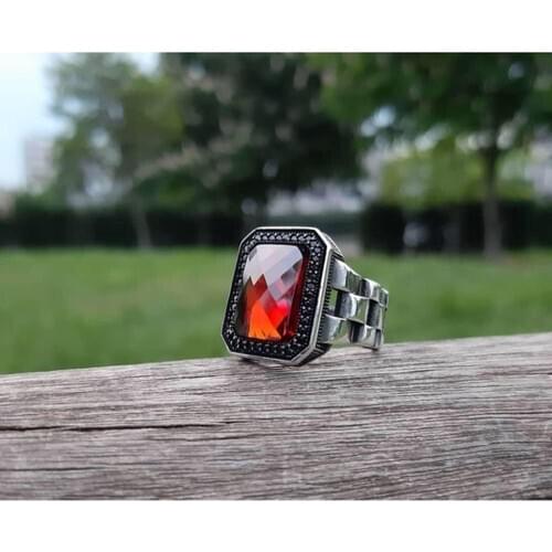 Candie Silver Cutout Garnets (Garnet) Gemstone Watch Cord Silver Men 'S Ring