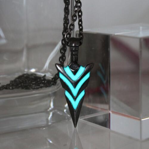 Glowing Green Arrow necklace Knight spear Necklace GLOW in the DARK Luminous pike Pendants & Necklaces women men boy girls gift