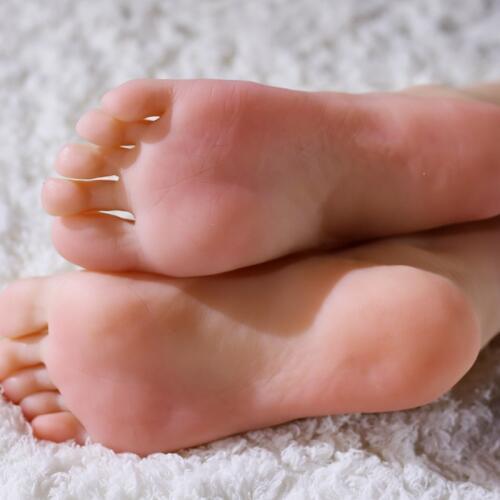 One Pair Silicone Realistic Female Mannequin Foot Display