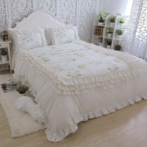 FAMIFUN Luxury Bedding Set Cotton Twill Wedding Textile Quality Layers Duvet Cover Ruffle Lace Branch White Bedspread Set Wrinkl