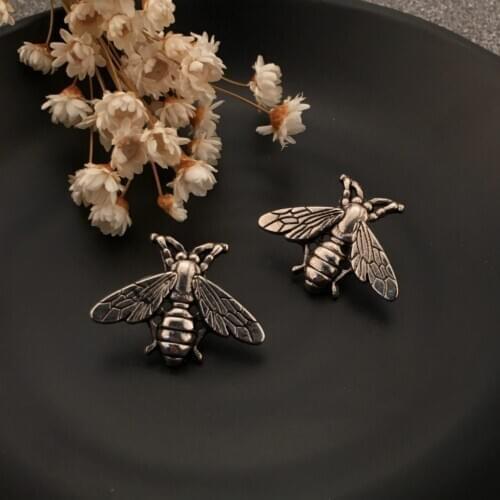 1 Piece Vintage Antique Stereoscopic Cameo Metal Cute Bees Insect Brooches Broaches Pins Party Accessories Jewelry