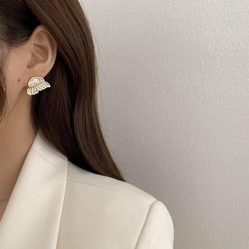 2021 Korean sweet trend Earrings fashion jewelry Shiny butterfly Elegant Crystal earrings Fine Jewelry Wholesale For Women