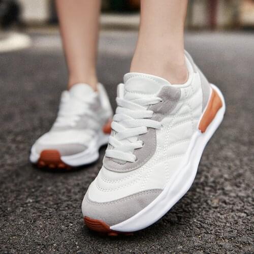 Women Vulcanized Shoes Unisex Designer Jogging Sneakers Women Casual Shoes Ladies Breathable Flats Zapatos Mujer Chaussure Femme