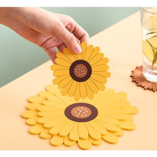 Sunflower meal mat PVC cup mat Japanese thermal insulation mat anti scalding vegetable mat table mat bowl mat plate mat placemat