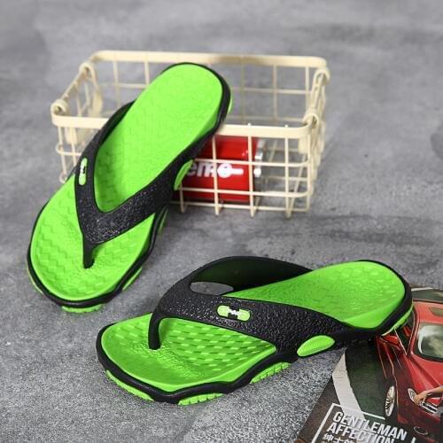 2020 Summer New men Slippers Flip-flops Beach Sandals Non-slip men Slippers Casual Shoes Indoor Outdoor casual Shoes TX166
