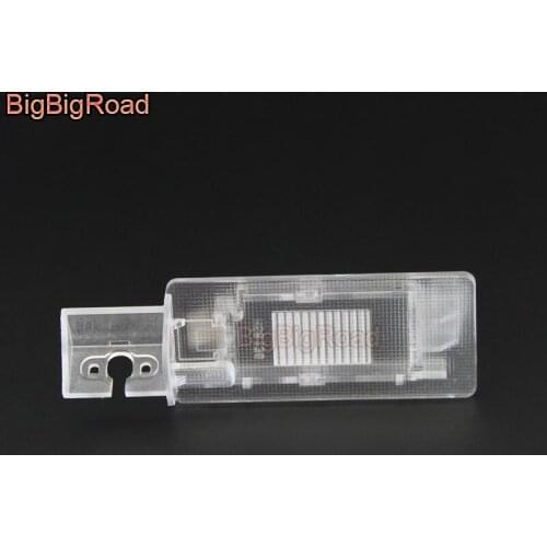 BigBigRoad Vehicle Camera Bracket For Seat Cordoba 6L Ibiza 6L MK3 MK4 2002 -2015 For Volkswagen Touran 2011 - 2016 / Sharan 7N