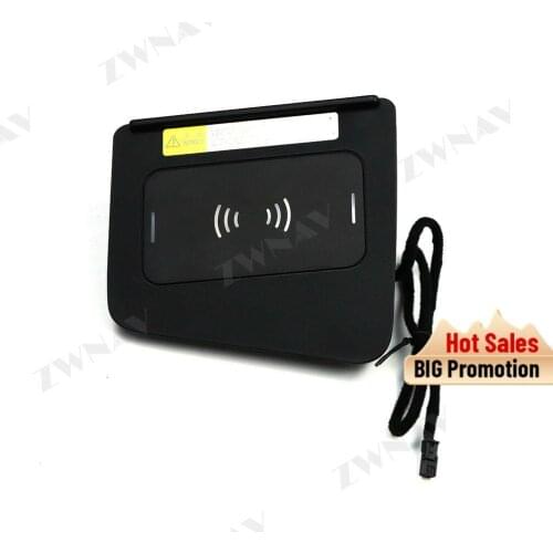 QI Car wireless charger for TOYOTA Highlander 2015 2016 2017 2018 Intelligent Infrared Fast Wireless Charging Car Phone Holder