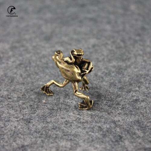 Copper Mini Tea Ceremony Wrestling Frogs Sculpture Desk Feng Shui Ornaments Home Decoration Accessories Bring Wealth Lucky Decor