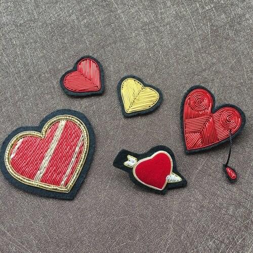 Brooch lovely hand-embroidered Indian silk DIY funny personality copper wire cloth paste brooch