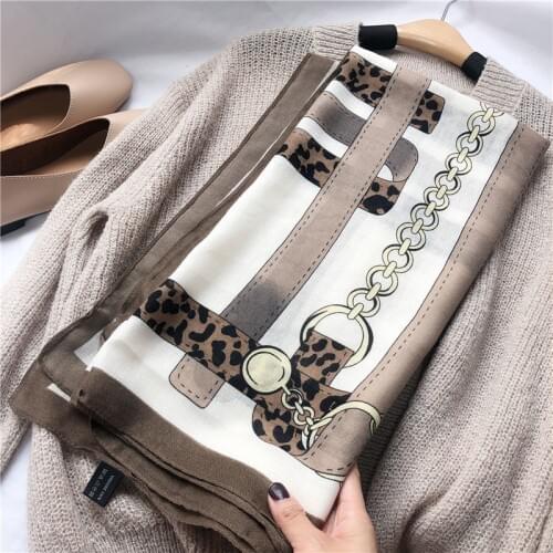 2020 new high quality leopard chain print thin women scarf Autumn winter elegant soft cotton scarf Long shawl