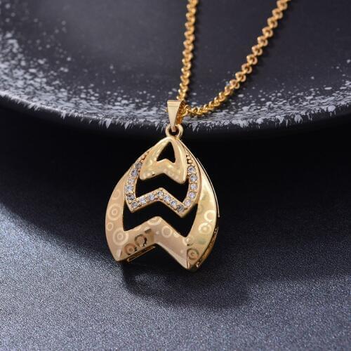 Wando Gold Pendants