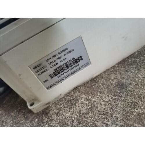 DZB200P005.5L4A 5.5KW 380V inverter , used in good condition . 80% appearance new , good working , free shipping