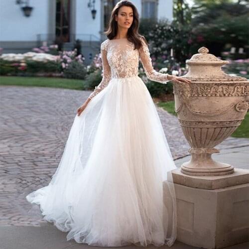 Bateau Neck Long Sleeves Tulle Skirt White Wedding Dresses Lace Appliques Custom Bridal Gowns Formal Long Robe De Mariee Garden