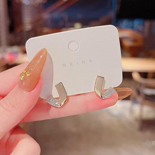 Glossy Geometry Zircon Earrings for Women Korean New Trendy Design V-Shape Stud Earrings Female Fashion Elegant Golden Ear Studs