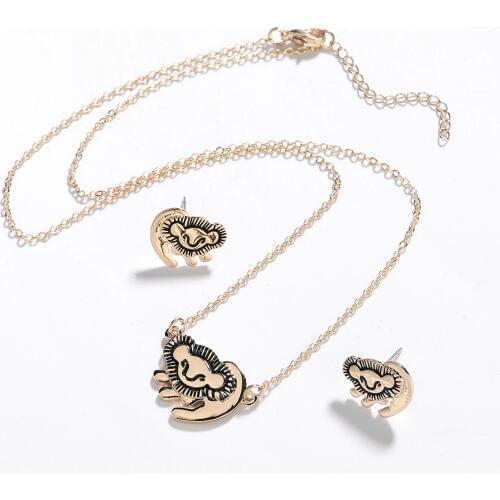 Hanreshe Lion King Necklace Pendant Trendy Jewelry Initial Gold Chain Necklaces Gift Women Custom Name Necklace Women Gift