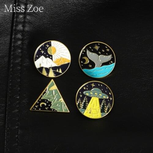 Outdoors Travel Mountain Enamel Pin Ufo Ocean Shark Metal Alloy Badges Brooches For Women Men Jewelry Gift For Friends Wholesale