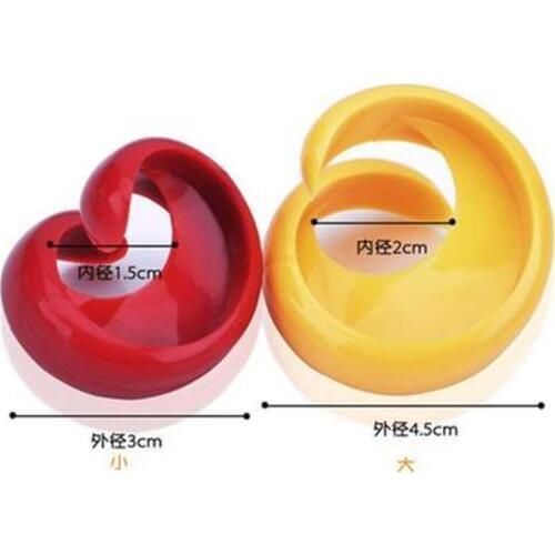 2 Pcs Sausage Cutter Set Food -Grade Plastic Manual Fancy Sausage Cutter Spiral Barbecue Hot Dogs Slicer Random Color