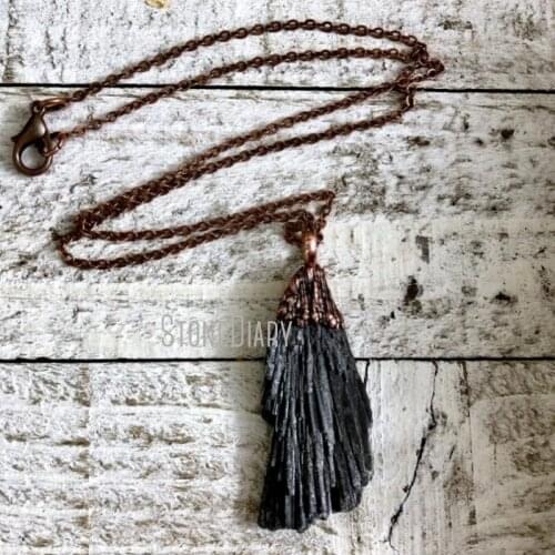 NM39947 Raw Crystal Necklace Black Kyanite Necklace Witchy Natural Rough Black Stone Jewelry Gothic Jewelry