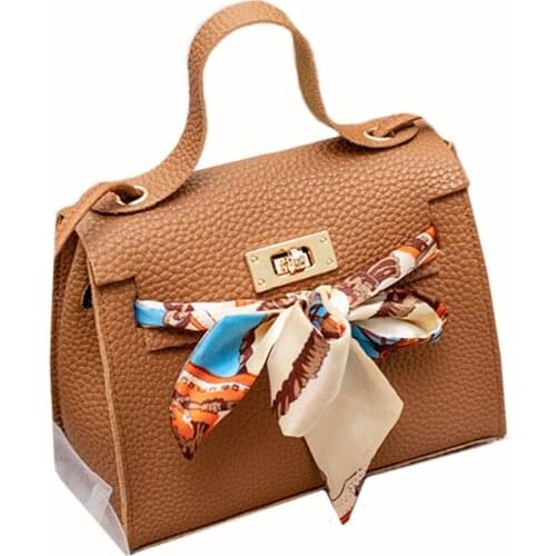 2019 new simple female bag shoulder messenger bag retro casual small fresh lock small square bag detachable silk scarf bow