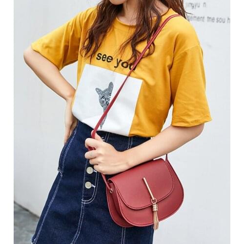 2021 New Womens Bag New Style Tassled Small Round Womens Shoulder Bag Women Nice Gift 's Bag 6 Color