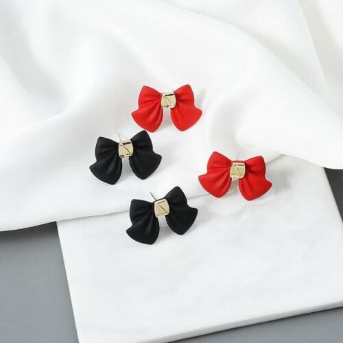 Romantic Vintage Bowknot Stud Earrings for Women Bow Knotted Statement Earrings Ear Studs Korean Style Cute Party Jewelry
