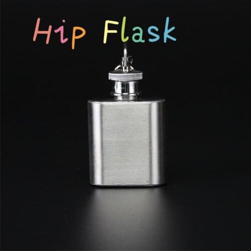 1pcs Mini Flask Hip Portable Flasks Stainless Steel Cap Hip Pocket With Keychain Creative Flagon Drinkware Funny Wink Drink Pots