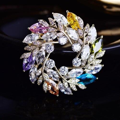 Luxury Colorful Cubic Zirconia Wreath Brooch Pins Shiny Crystal Garland Brooches for Women Jewelry Accessories New Year Corsage