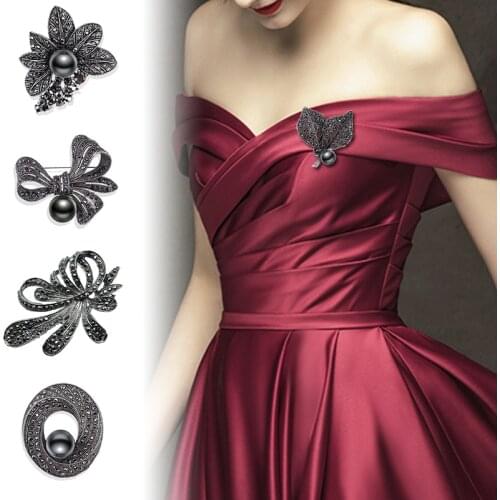 Vintage Black Pearl Crystal Rhinestone Flower Brooch Rosette Pins For Women Elegant Wedding Dress Hijab Jewelry Accessories