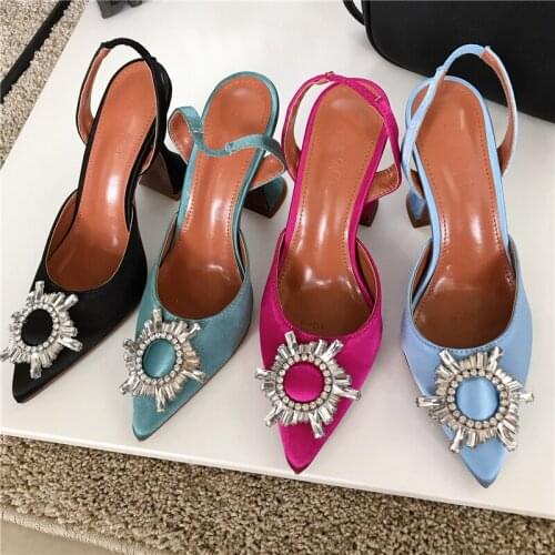 2021 Blue Red Women Pumps Silk Satin Pointy Toe Rhinestone Crystal High Heels Ladies Shoes Slip On Women Wedding Pumps Sandal