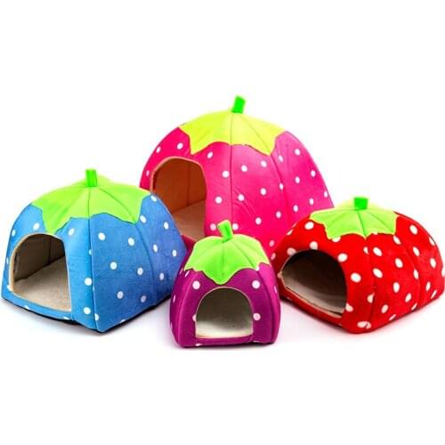 Strawberry House Nest Small Pet Animal Guinea Pig Hamster Bed House Pet House Warm Animal Pet House