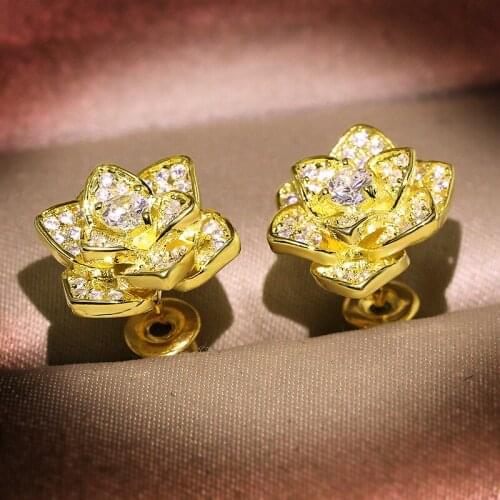 QTT New Arrival Flower Crystal Flower Stud Earrings For Women Fashion Elegant Yellow Gold Silver Color Party Gifts