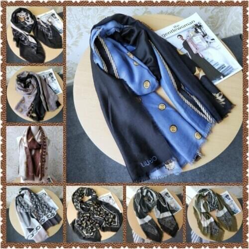 2020 Brand Ltaly Silk Hijab Scarf Ladies Fashion Satin Print Shade and Breathable Scarf Women Accessories Designer 2