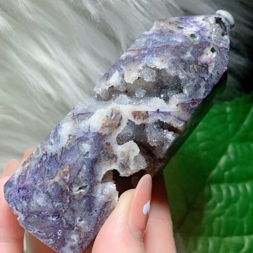 Purple sphalerite tower 2372