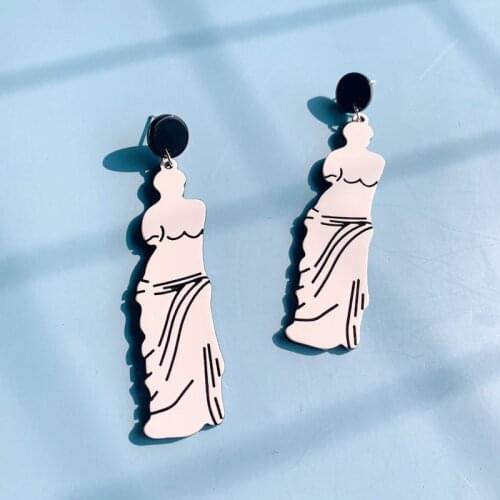 Brokeback Statue Yakeli Long Earrings Europe United States Earrings Ms Exaggerated Fashion Personality Christmas Gifts Wholesale